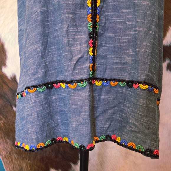 Embroidered Blue Sleeveless Top - Picture 4 of 10